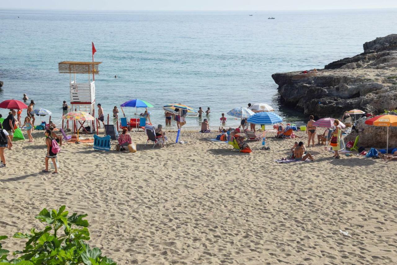 モノーポリ La Dimora Al Mareヴィラ エクステリア 写真
